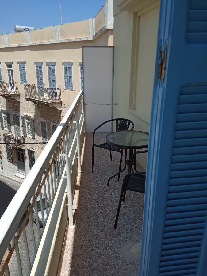 Ferienwohnung Errika Ermoupoli Exterior foto